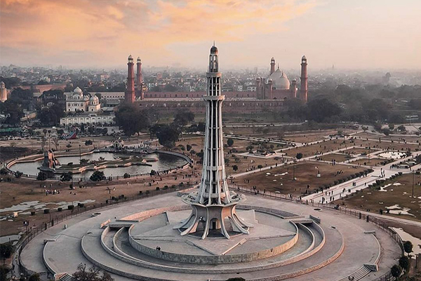 Lahore Girls is exceptional in every&nbsp;manner.